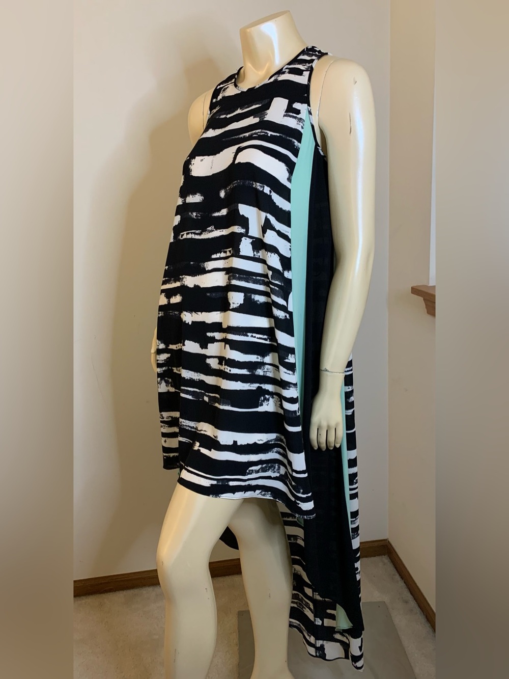 ❤️ BCBGMaxAzria Malisa Black and White High-Low Printed Dress